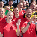 14. juni: Kronprinsparet arrangerer fotballkamp. Team Skaugum møter LSK Unified på Skaugum Arena. Foto: Lise Åserud, NTB scanpix.